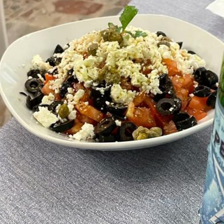 photo of Greek Souvlaki insalata creta shared by @giorgia11 on  27 Nov 2021 - review