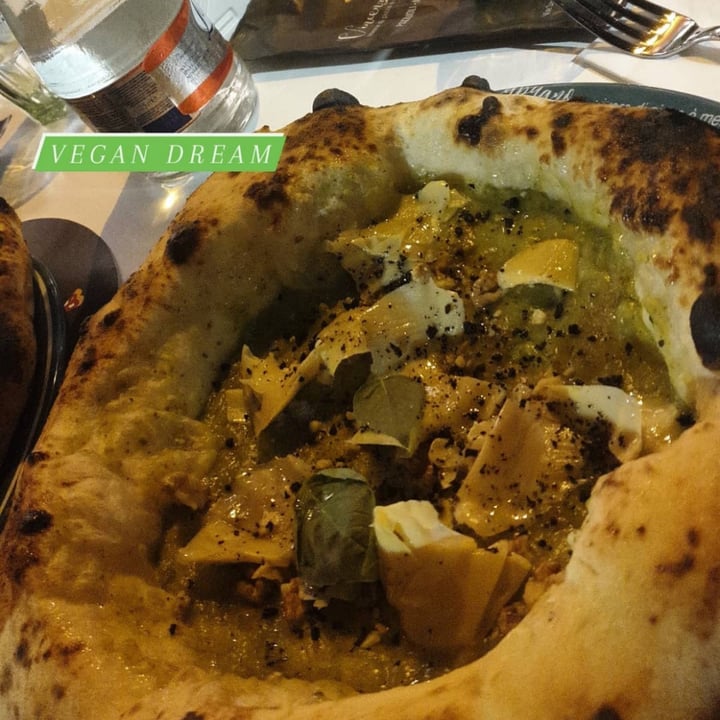 photo of Pizzeria Vincenzo Capuano Pozzuoli Vegan Dream shared by @isabellatramontano on  16 Mar 2022 - review