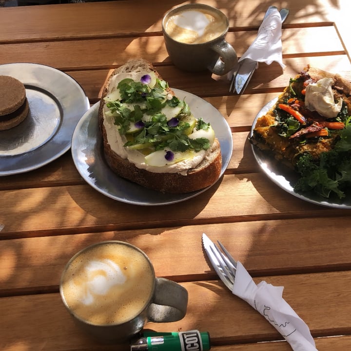 review photo of CASA NUEZA Tostada De Masa Madre shared by @777seb777 on 22 May 2021 - review