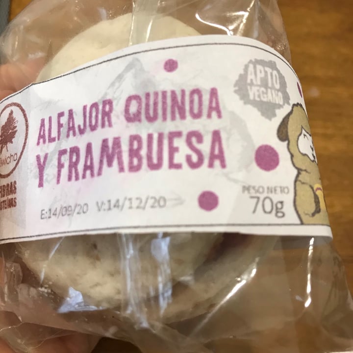 photo of Kiwicha Alfajor De Quinoa Y Frambuesa shared by @ladybiird on  02 Oct 2020 - review