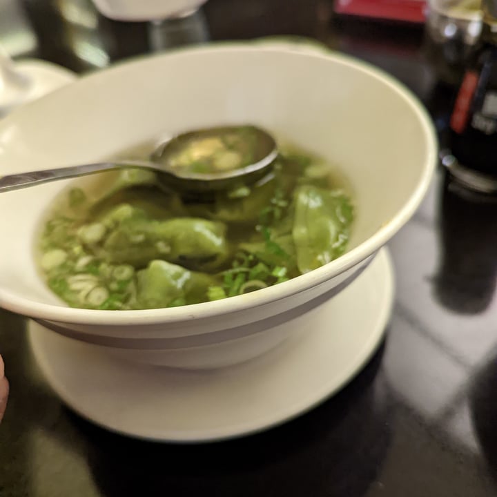 photo of Din Tai Fung vegan wonton soup shared by @regimack on  11 Sep 2022 - review