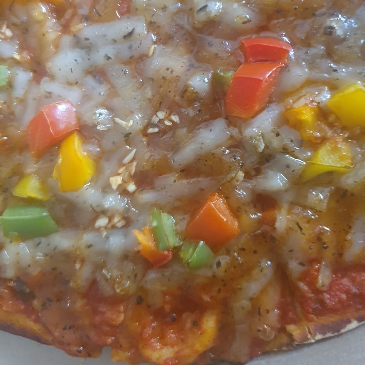 photo of Vegan E Meet Italy Vegano Ragu Pizza shared by @sunshineyum on  14 Apr 2021 - review