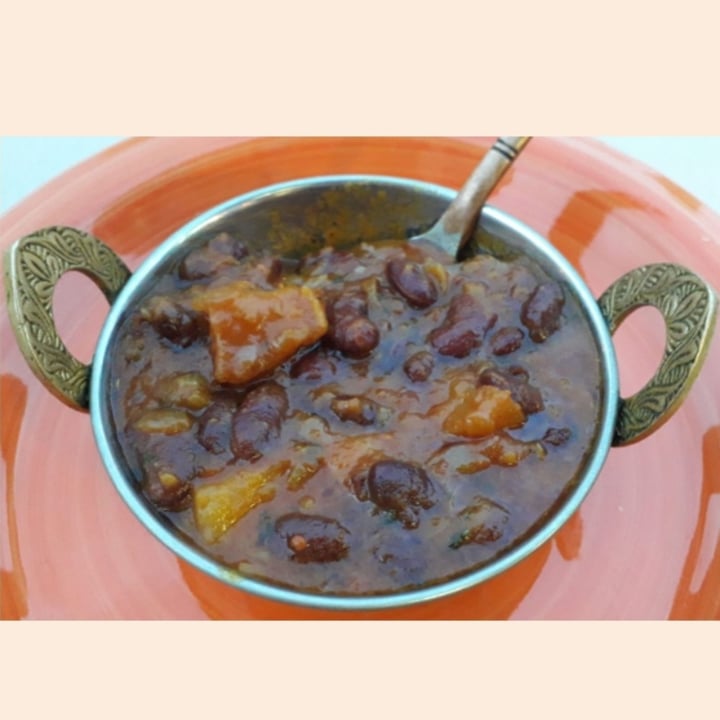 review photo of India Gate Ristorante Indiano Livorno Fagioli e patate in salsa shared by @eleveg on 09 Aug 2020 - review