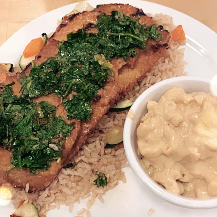 review photo of The Owlery Restaurant TEMPEH CHIMICHURRI + Mac n Cheese shared by @ymohanraj on 12 May 2020 - review