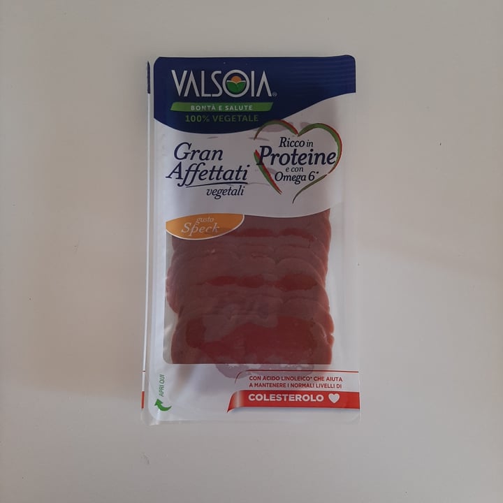 review photo of Valsoia Gran Affettati Vegetali Gusto Speck shared by @saraas on 16 Jun 2022 - review