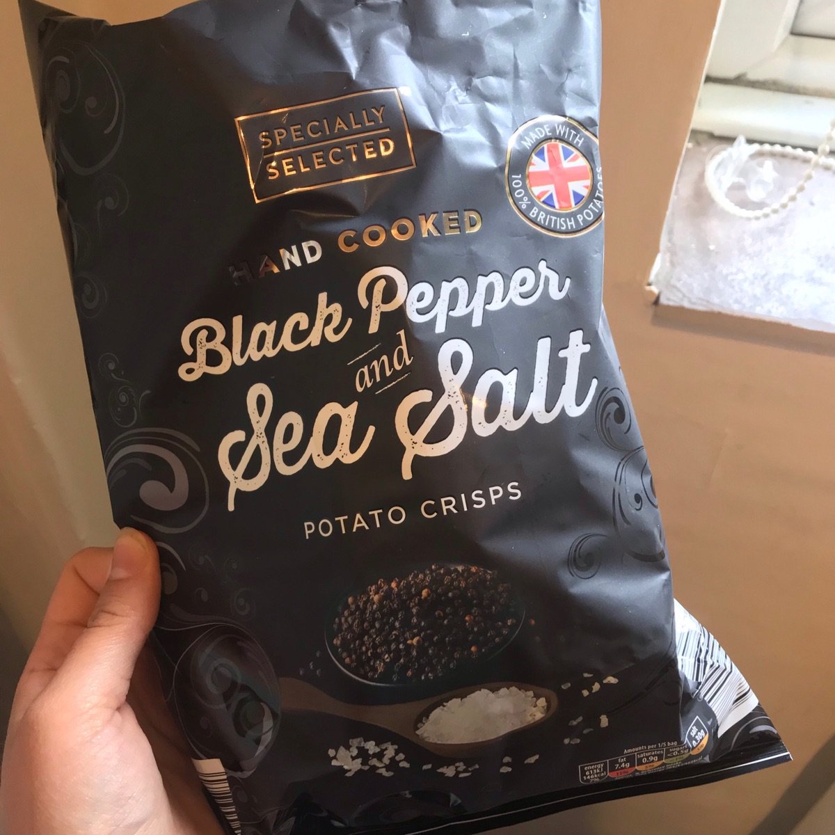 ALDI Black Pepper and Sea Salt Potato Crisps Reviews abillion
