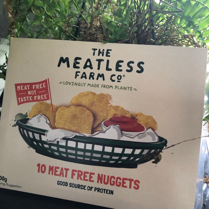 photo of Meatless Farm 10 Meat Free Nuggets shared by @lolazmama on  07 Dec 2021 - review