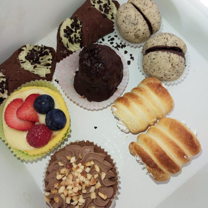 review photo of Madre Terra Veg Pasticcini shared by @metschinaski on 04 Jun 2022 - review