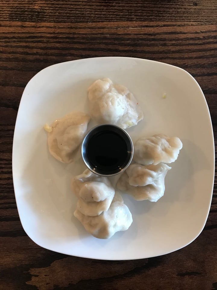 photo of Loving Hut Steamed dumplings shared by @tifennolivier on  03 Mar 2020 - review