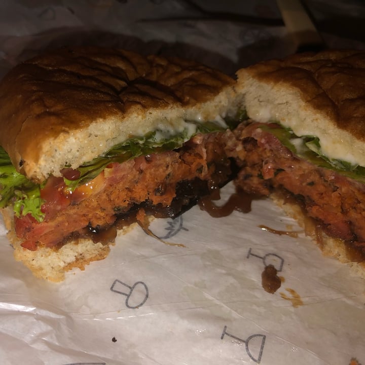 review photo of Santo de Casa Hambúrguer Fradinho shared by @milenarodrigues on 26 Dec 2021 - review