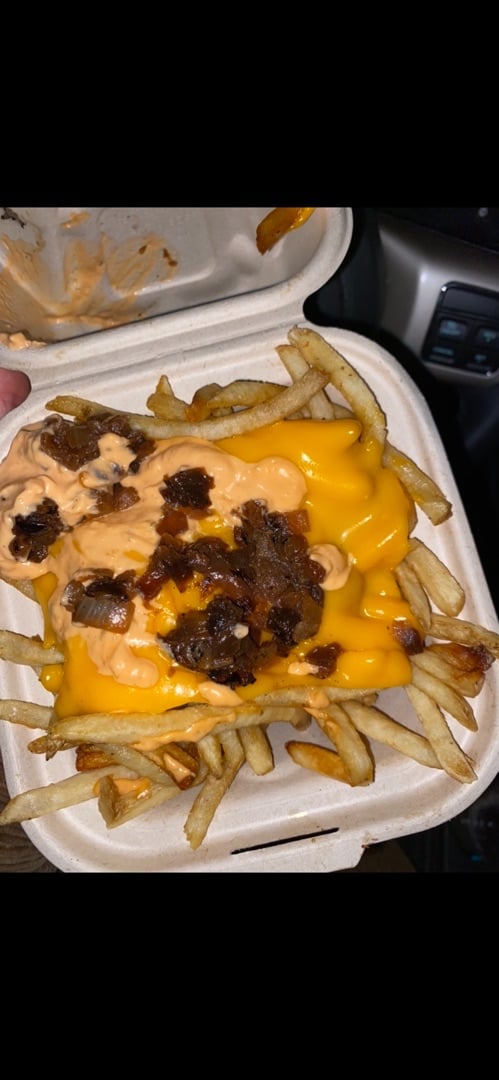 photo of Plant Power Fast Food Iconic Fries shared by @rileygilll on  01 Apr 2020 - review