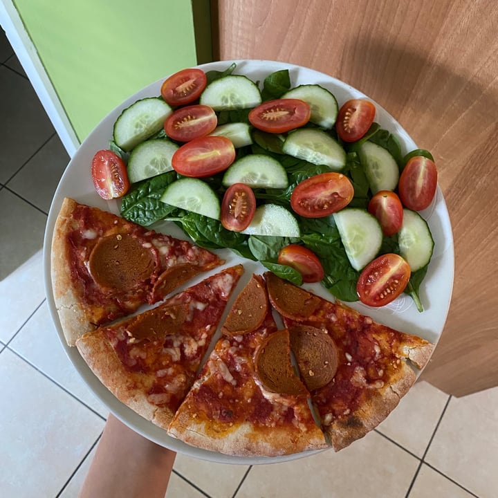 photo of Plant Pioneers Spicy no meat pizza shared by @bethany0990 on  24 Aug 2021 - review