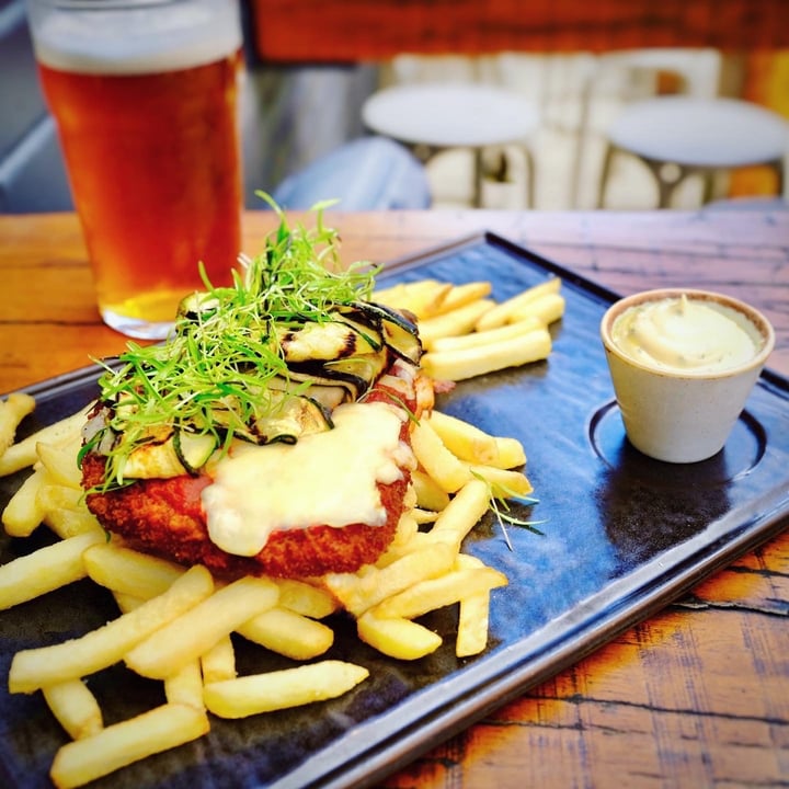 photo of Blasta Brewing Company Chick’n Parmigiana shared by @perthveganguide on  06 Sep 2021 - review