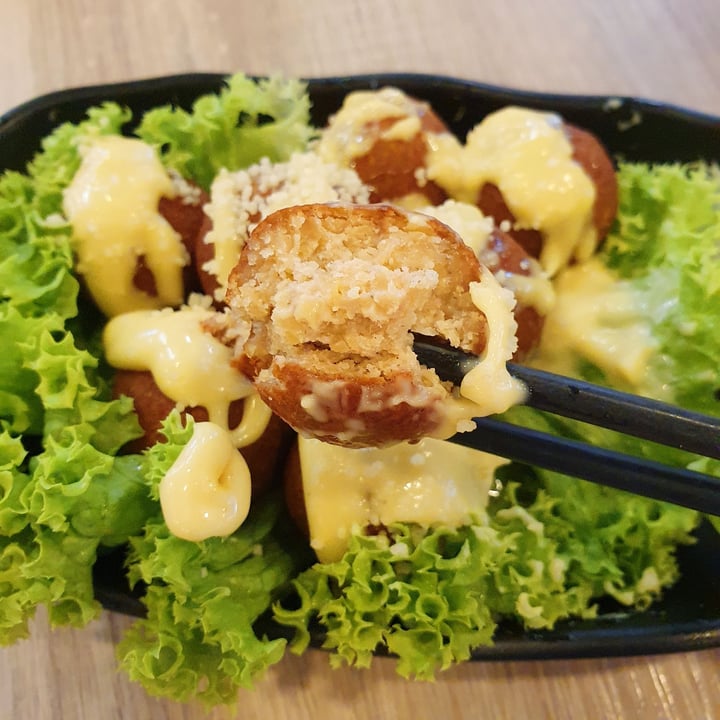 photo of GreenDot - NEX Chickpea Falafel Balls w Mayo Mustard Sauce (Vegan) shared by @iloveveggies on  08 Mar 2021 - review