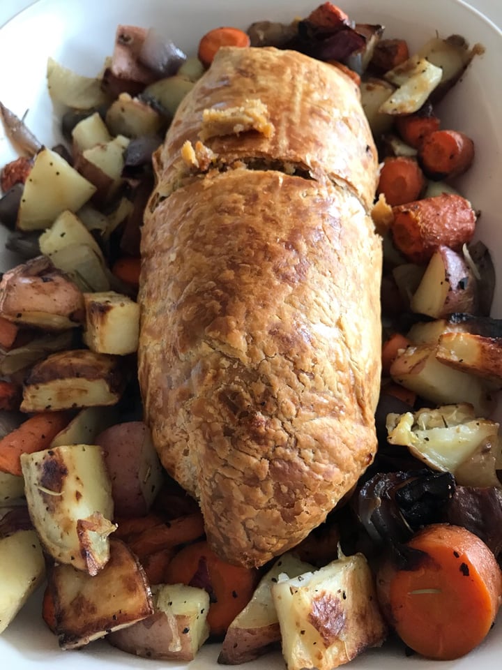 photo of MOM's Organic Market Field Roast Hazelnut Cranberry Roast shared by @alysoun on  30 Nov 2018 - review