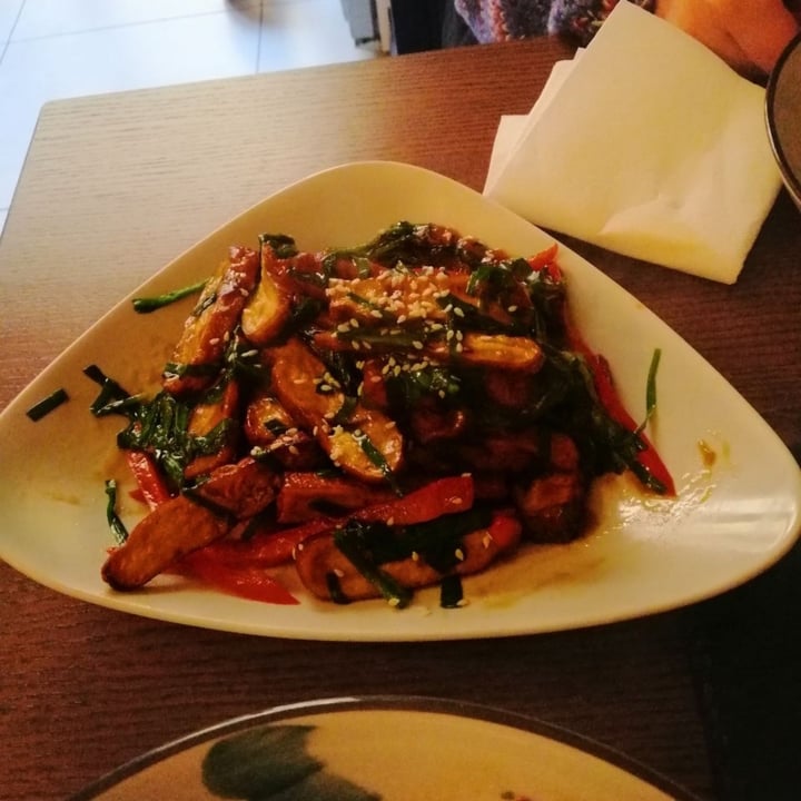 photo of Su Guan - Chinese Veg Tofu Con Erba Cipollina Cinese shared by @lisistrata on  17 Jan 2022 - review