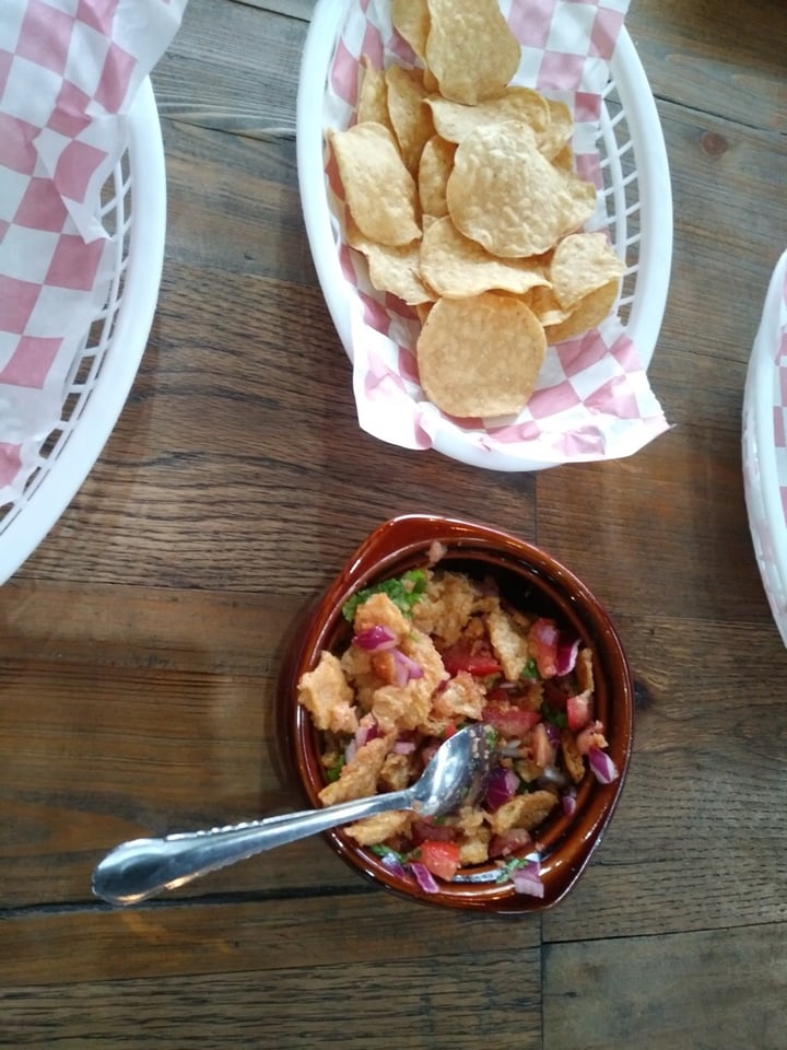 review photo of Yoko's Vegan FastFood Chicharrón C/pico De Gallo shared by @marianaprz on 05 Dec 2019 - review