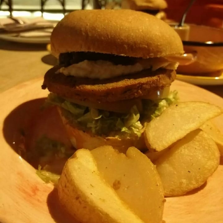 photo of Uno mas uno restaurante Hamburguesa puro sabor shared by @sebacelta on  23 Mar 2022 - review