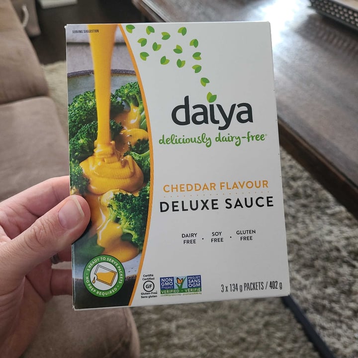 photo of Daiya Cheddar Flavour Deluxe sauce shared by @jessicajane on  13 Jun 2021 - review