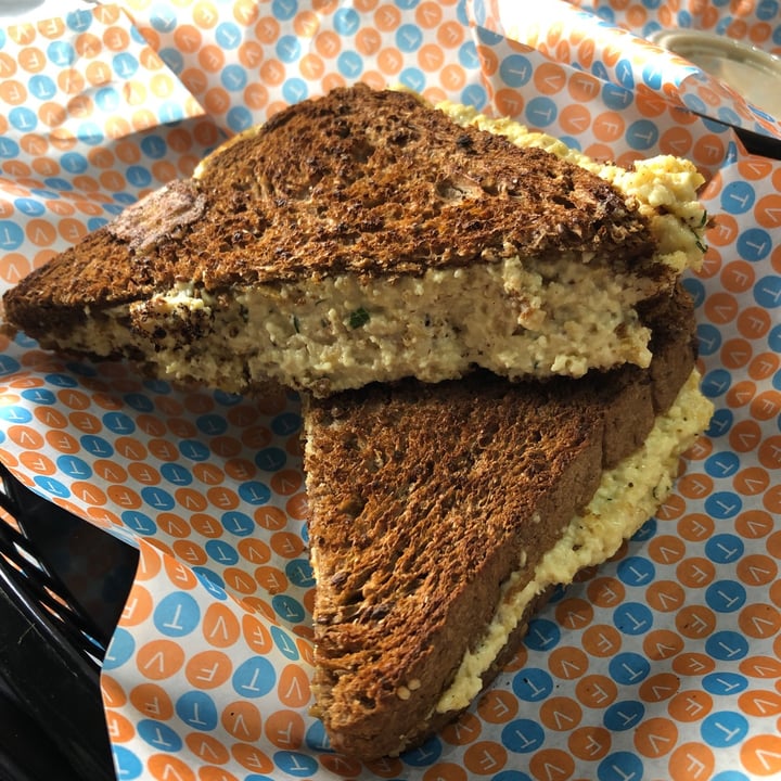 photo of The Fussy Vegan Tofu Mayo sandwich shared by @tinacheng on  20 Dec 2020 - review
