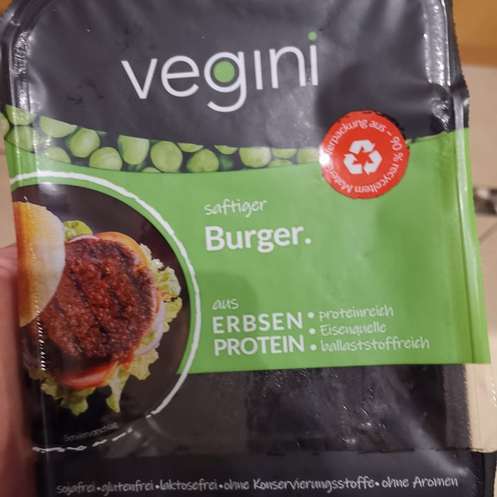 photo of Vegini Burger shared by @lukasser on  23 Dec 2020 - review
