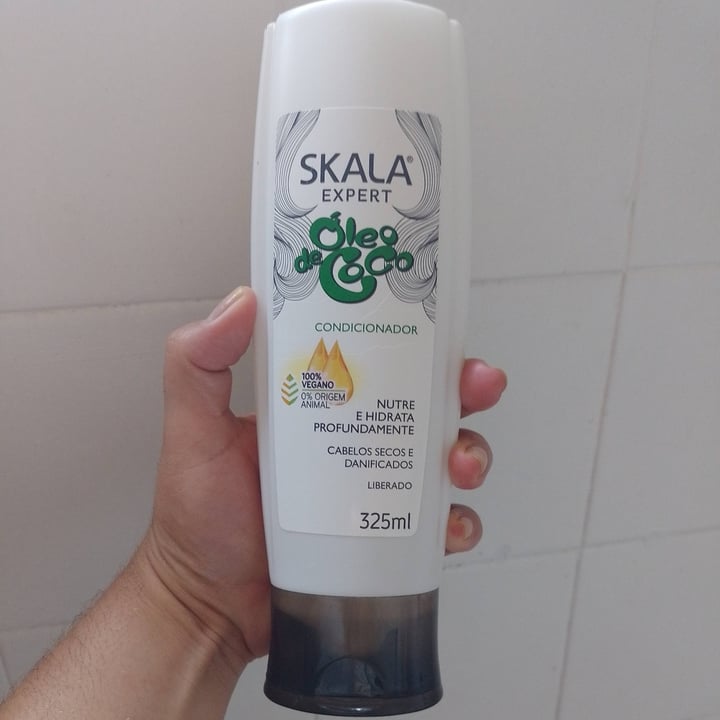 review photo of Skala Condicionador Óleo De Coco shared by @izaju on 17 Oct 2022 - review