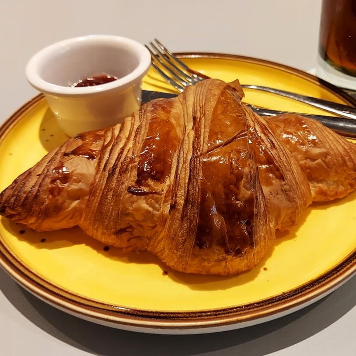 photo of Privé Paragon Croissant shared by @thescientificchef on  03 Mar 2022 - review