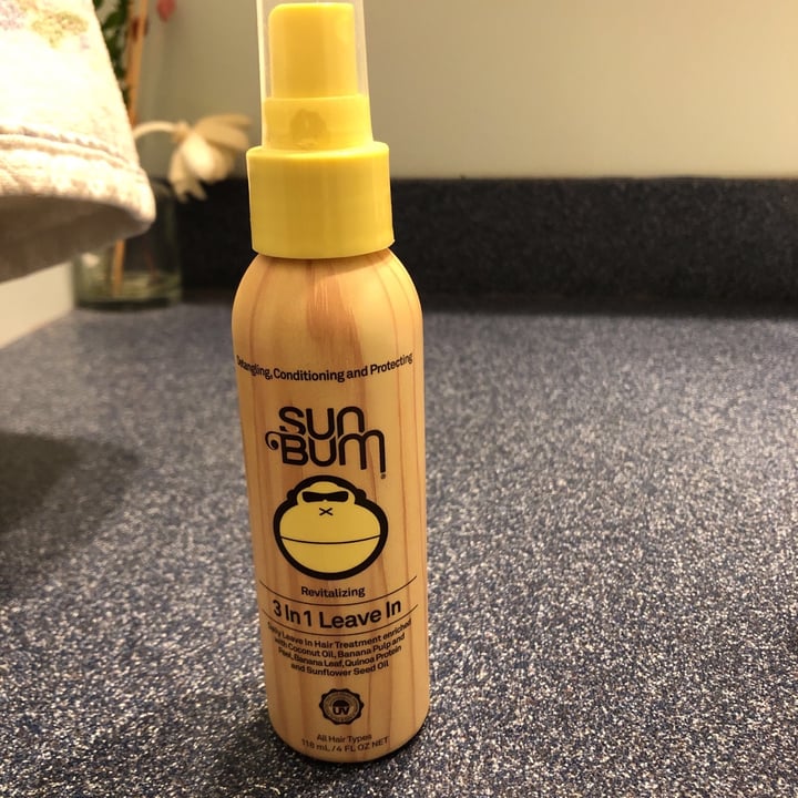 photo of Sun Bum 3 In 1 Leave In shared by @rgattoni on  29 Apr 2020 - review
