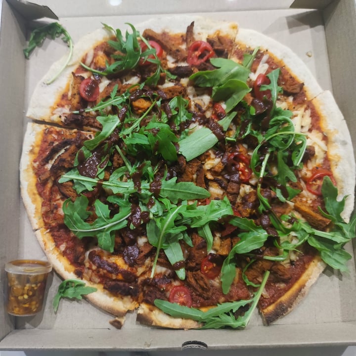 photo of Vegan Street Food ZA Rib & Rocket Pizza shared by @sdasneves on  21 Apr 2021 - review
