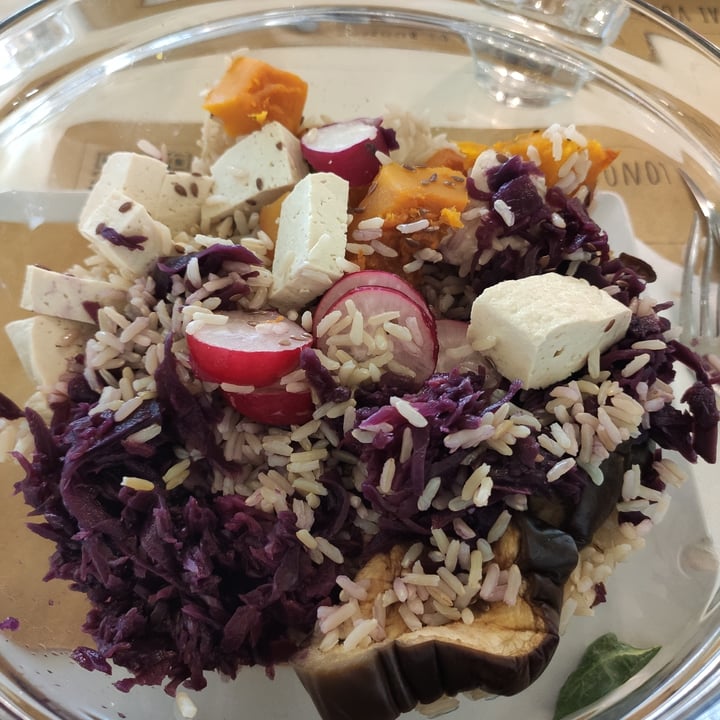 photo of California Bakery Vegan Bowl shared by @tipsyballoons on  01 Mar 2022 - review