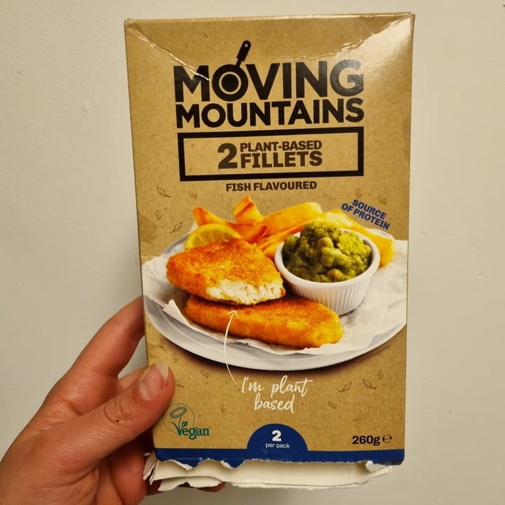 photo of Moving Mountains 2 plant-based fillets shared by @mrsvegside on  04 Apr 2022 - review