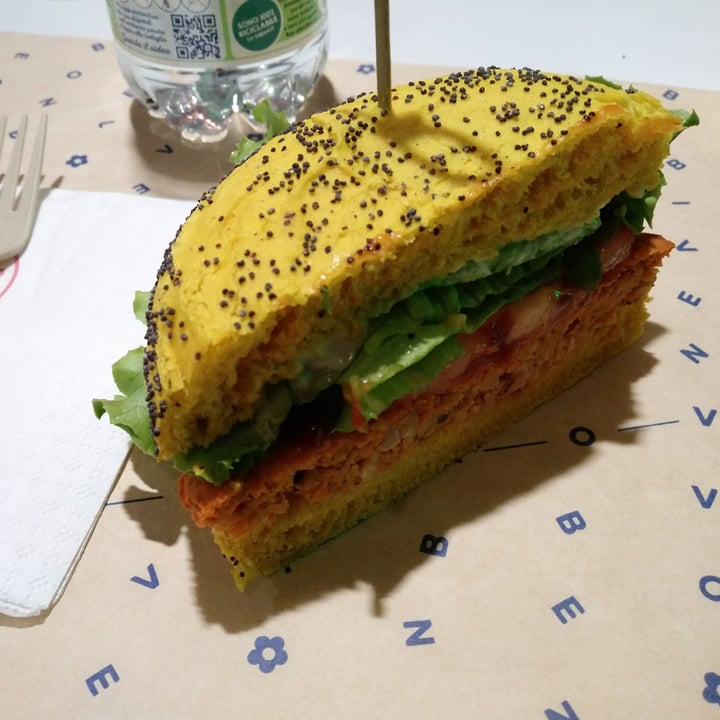 photo of Flower Burger Funky Cecio shared by @nerofumo on  08 Oct 2021 - review