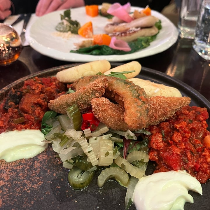review photo of Veginity cannoli shared by @theplantbasedbassist on 02 Nov 2022 - review