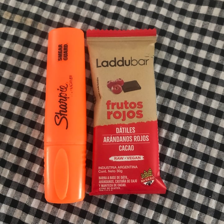 photo of Laddubar Barra Frutos rojos shared by @fiorec on  25 Nov 2022 - review