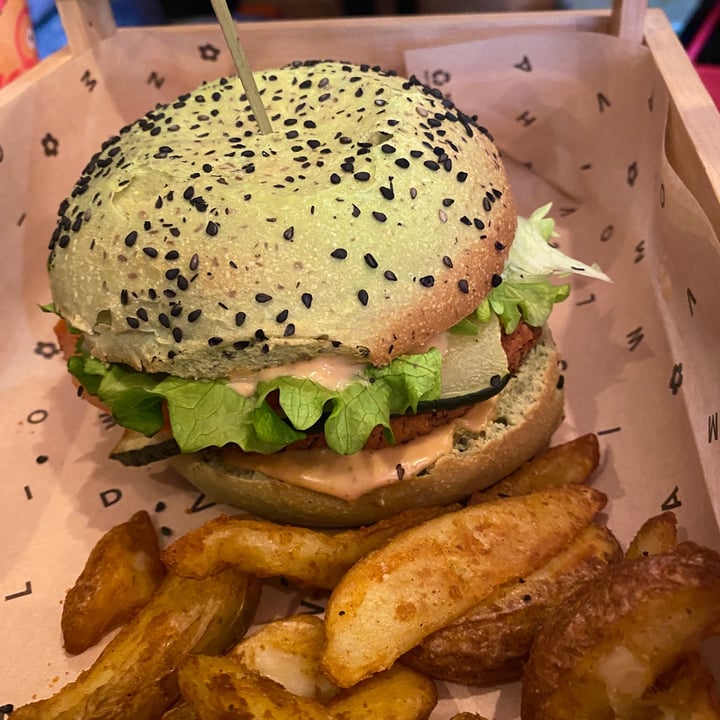 photo of Flower Burger Jungle Burger shared by @ameliaa on  30 Jan 2022 - review