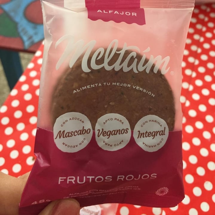 photo of Meltaím Alfajor de Frutos rojos shared by @rama96 on  09 Feb 2021 - review