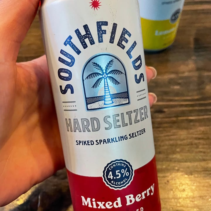 photo of Southfields Seltzer shared by @chantellekylie on  11 Aug 2021 - review