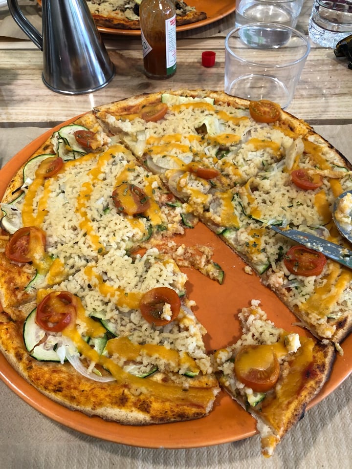 review photo of Dolce Pizza y Los Veganos Pizza Ortalana shared by @jeromeucla on 03 Mar 2019 - review
