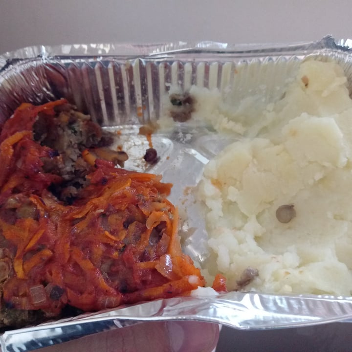 review photo of Emporio Vegetal Albóndigas de lentejas con puré shared by @unknownsoldier on 22 Aug 2020 - review