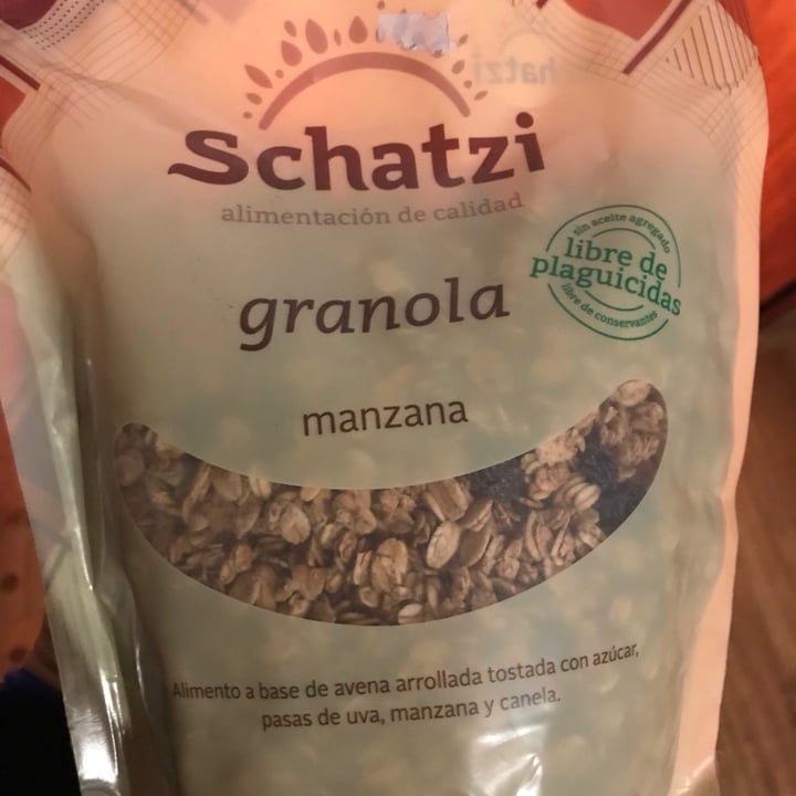 photo of Schatzi Granola Con Manzana Orgánica shared by @ladybiird on  19 Jul 2021 - review