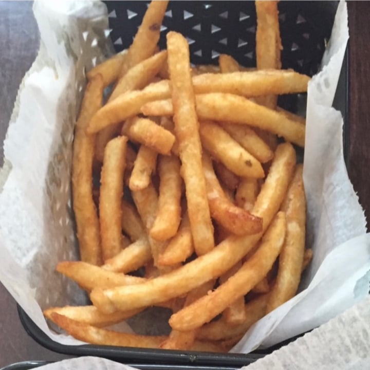 photo of Turkish Meze, FEZ French fries shared by @veganfoodcrazy on  21 Oct 2020 - review