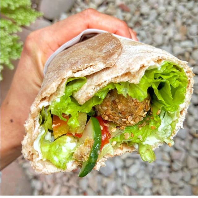 Photo of the dish “Wrap integral de falafels”