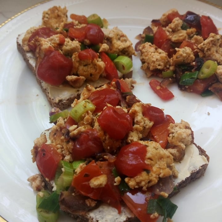 photo of Kato Tofu Bärlauch shared by @gwenda on  20 Sep 2020 - review