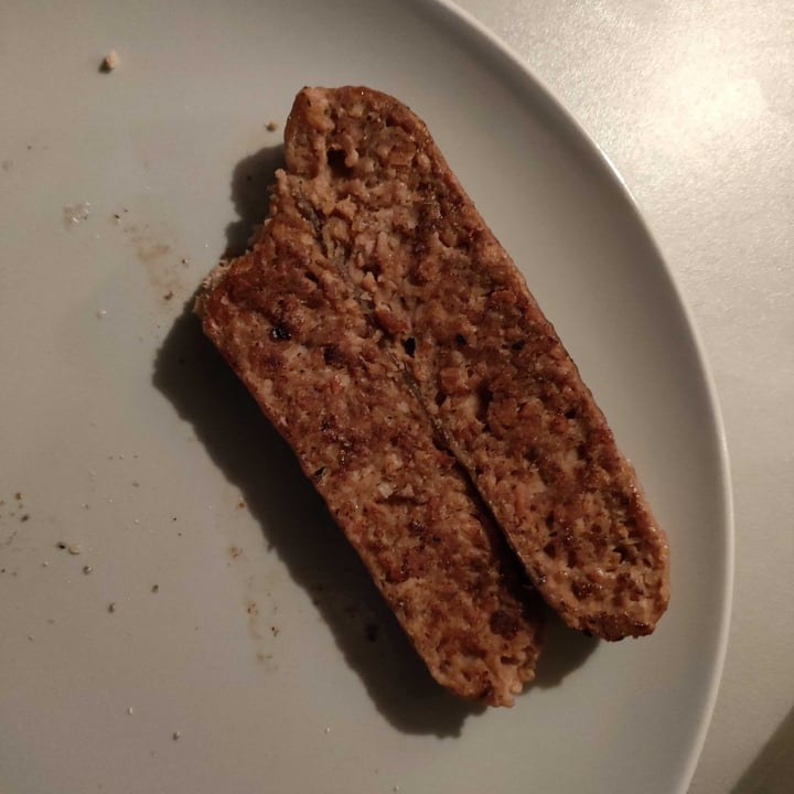 review photo of Garden Gourmet Sensational Bratwurst shared by @giusteat on 27 Apr 2022 - review