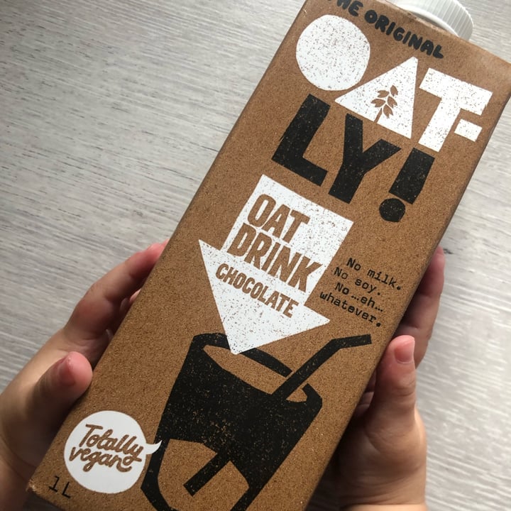 review photo of Oatly Oat Drink Chocolate shared by @veganicious on 26 Oct 2021 - review