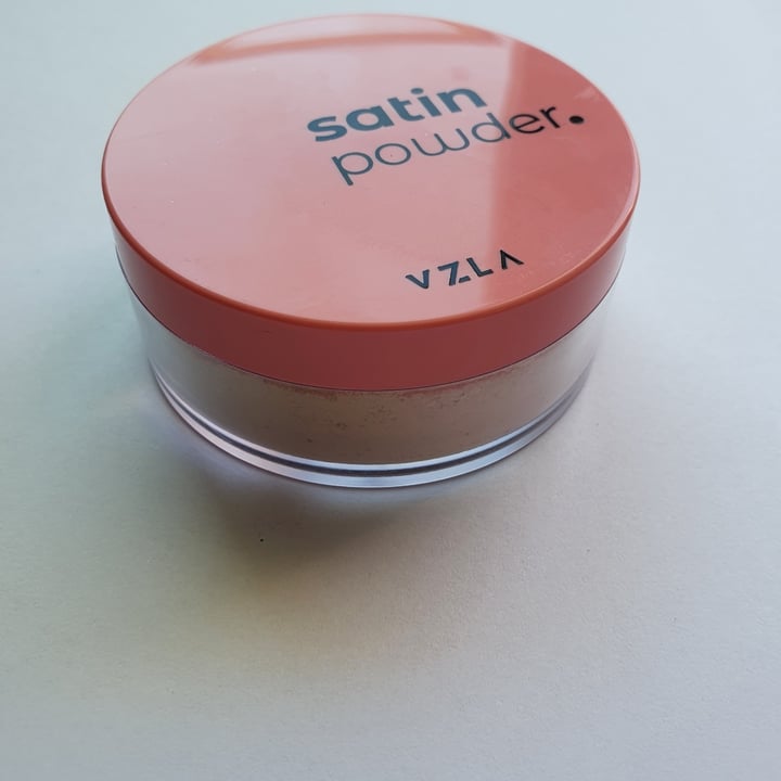 photo of Vizzela Cosméticos Satin Powder shared by @abvalentim on  10 Jul 2021 - review