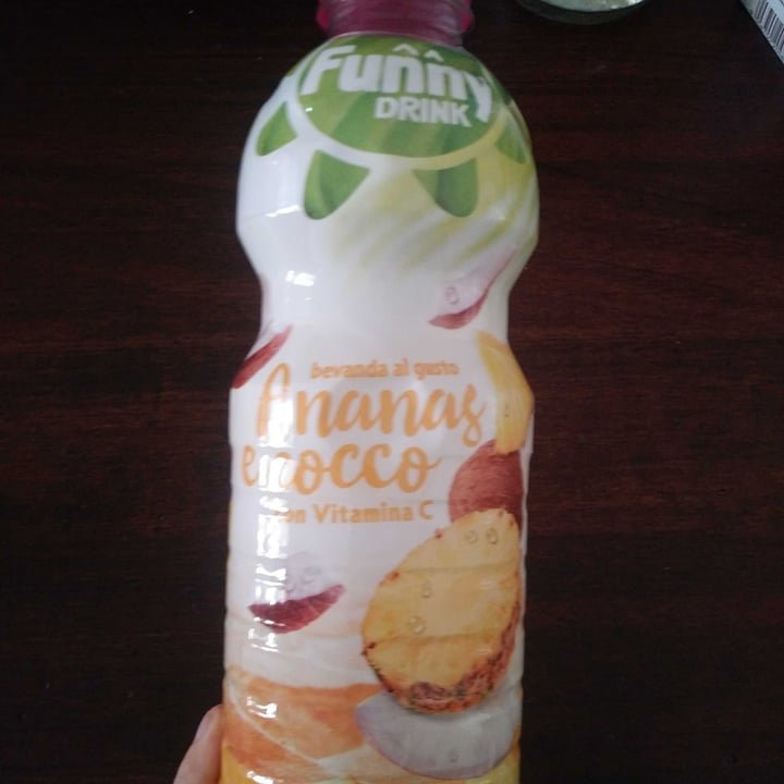 review photo of Funny Drink Bevanda Ananas e Cocco shared by @viperotta on 20 Apr 2021 - review