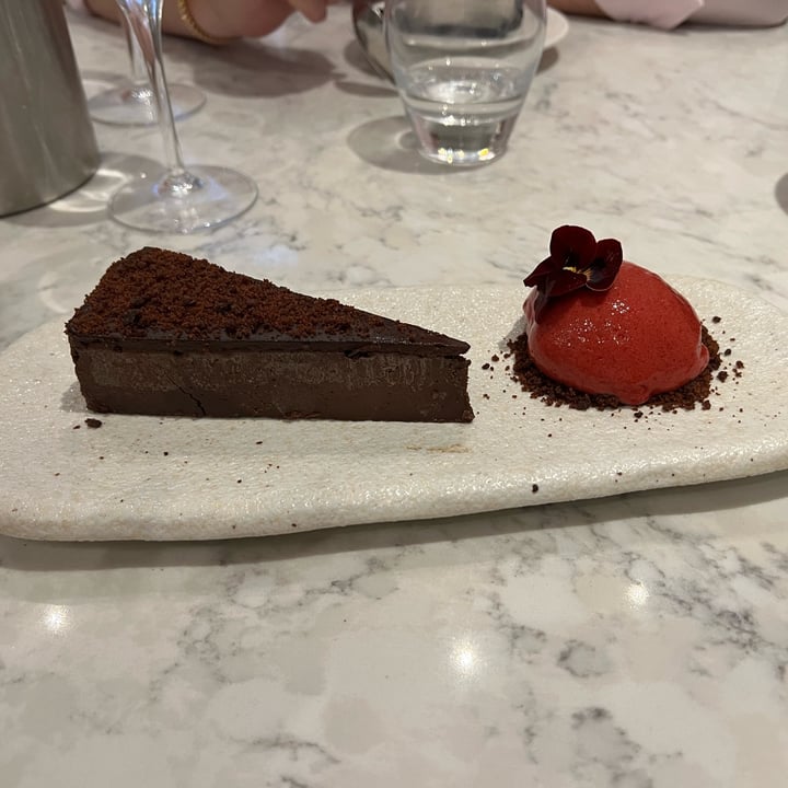 photo of Holy Carrot Chocolate Cheesecake shared by @shauny on  19 Sep 2022 - review