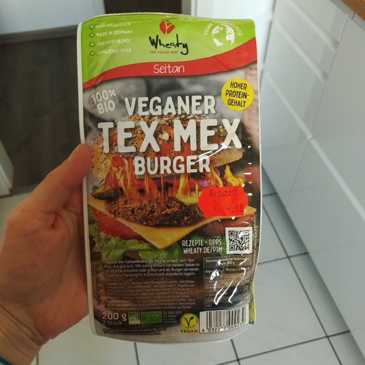 photo of Wheaty Veganer Tex-Mex Burger shared by @saechsine on  13 Jun 2022 - review