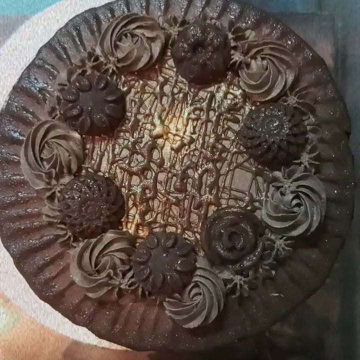 review photo of Sara Bakes Vegan Vegan Birthday Cake shared by @kritina on 28 Apr 2021 - review